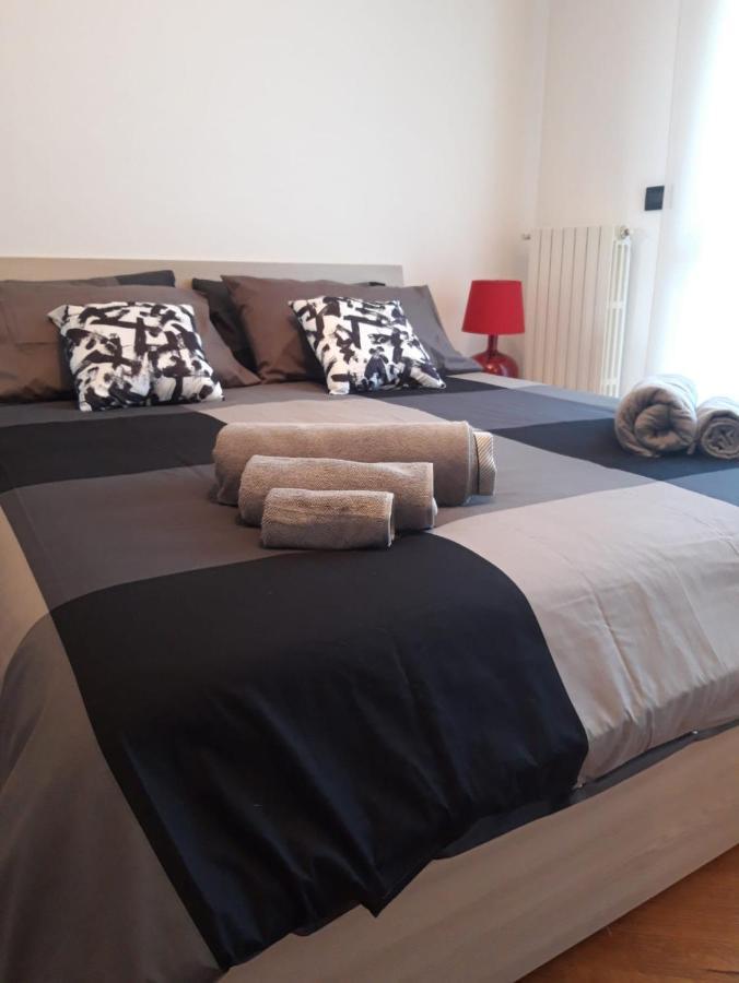 Bedandbreakfast Eni Torri Lombarde San Donato Bbqueen San Donato Milanese Exterior foto