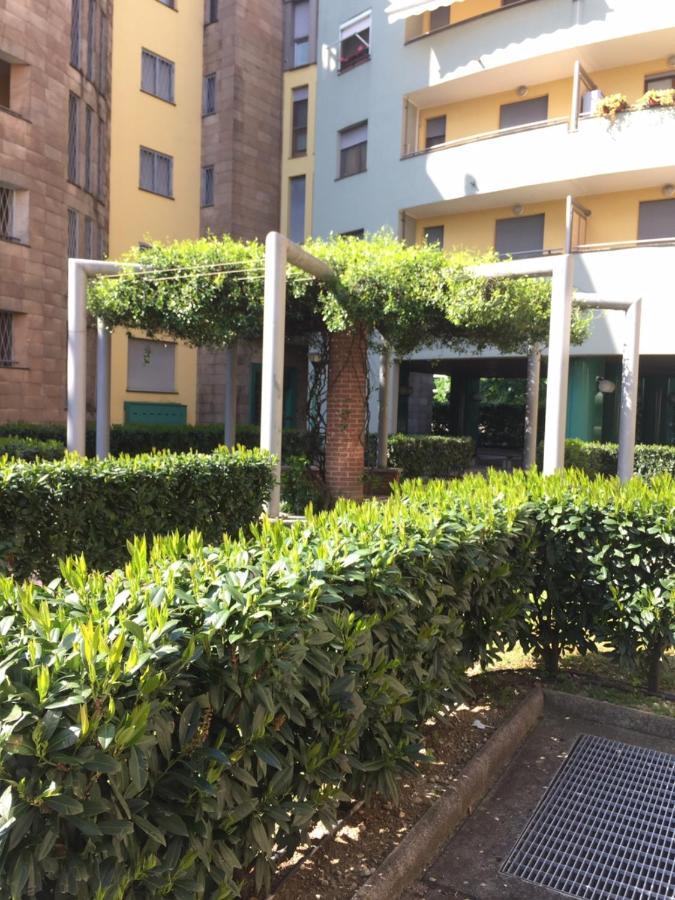 Bedandbreakfast Eni Torri Lombarde San Donato Bbqueen San Donato Milanese Exterior foto