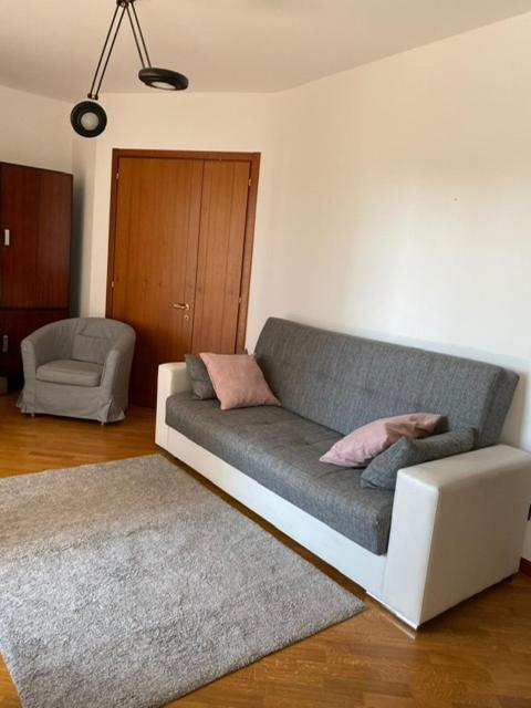 Bedandbreakfast Eni Torri Lombarde San Donato Bbqueen San Donato Milanese Exterior foto